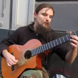 Mariusz Goli Improwizacja Katowice Stawowa - YouTube - Mozilla Firefox_2014-06-16_14-04-19